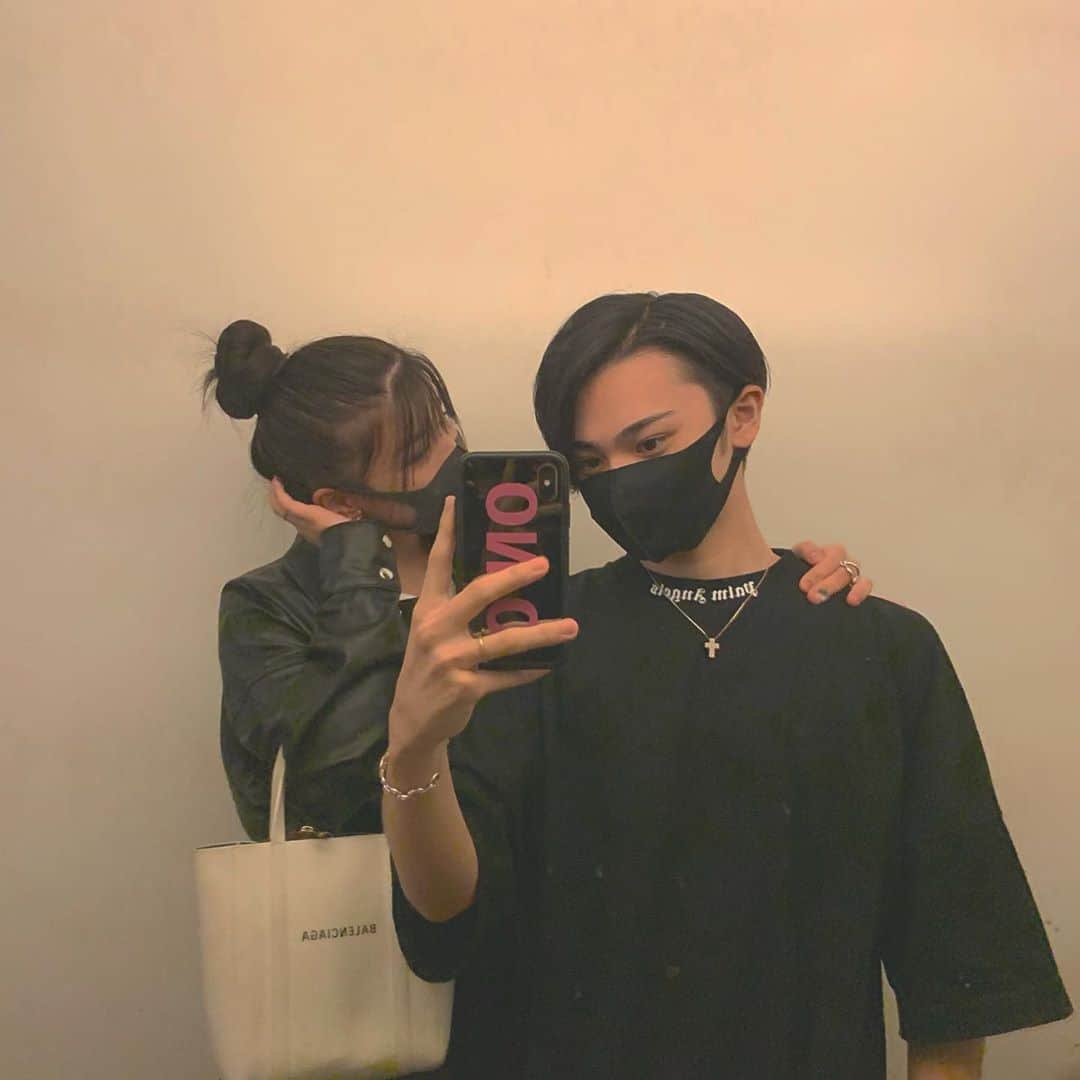 戸田英志のインスタグラム：「何事にも必ず心置き場が必要。﻿ ﻿ そんな場所がある事に日々感謝。﻿ ﻿ いつもありがとう☺️  #起業家 #銀座 #ginza #銀座シックス　#ginzasix #銀座six 表参道 #青山 #新宿 #渋谷 #六本木 #東京 #tokyo #YouTube #YouTuber #TikTok #TikToker #ユーチューブ #ユーチューバー #ティックトック#カップル#遠距離」