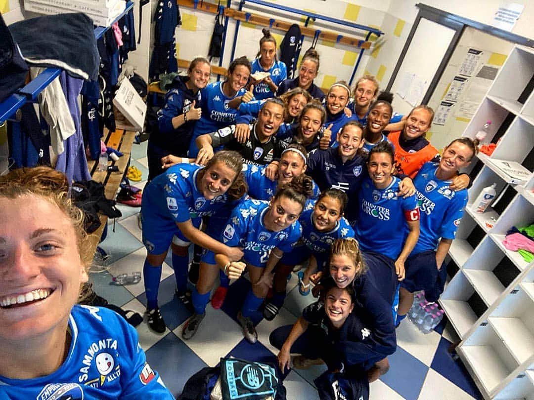 エンポリFCさんのインスタグラム写真 - (エンポリFCInstagram)「📸 Tornano a vincere le azzurre; un gol di Cinotti vale il successo sul Napoli!! #AvantiAzzurre🔵」10月18日 1時26分 - empoli_fc_official