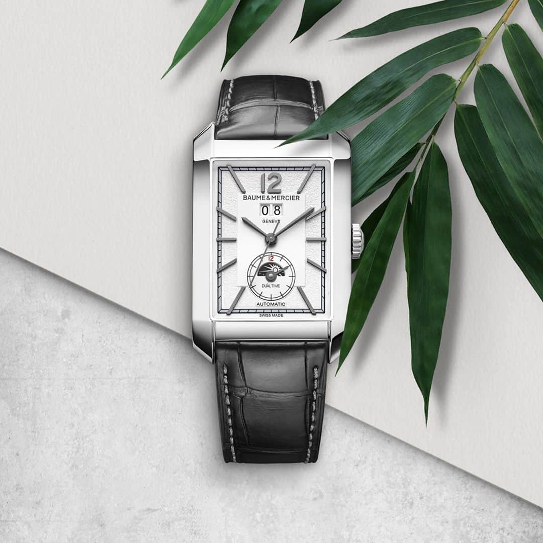 ボーンメルシーのインスタグラム：「Timeless sophistication for the modern man. -- Hampton 10523 Large, Automatic Big date, Dual time, Day/Night indicator, Black Alligator strap. -- #baumeetmercier #hampton #swissmade #luxurywatches #instawatches #watchoftheday #dualtime #design」