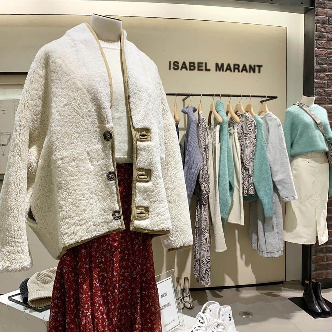 のインスタグラム：「ISABEL MARANT FALL-WINTER 20 COLLECTION At 3F MODE #Hankyu #HANKYUMODE #umedahankyu #阪急うめだ本店 #うめだ阪急 #阪急百貨店 #osaka #umeda #mode #ISABELMARANT #イザベルマラン #fw20  #ムートン #ニット #イザベルマランエトワール」