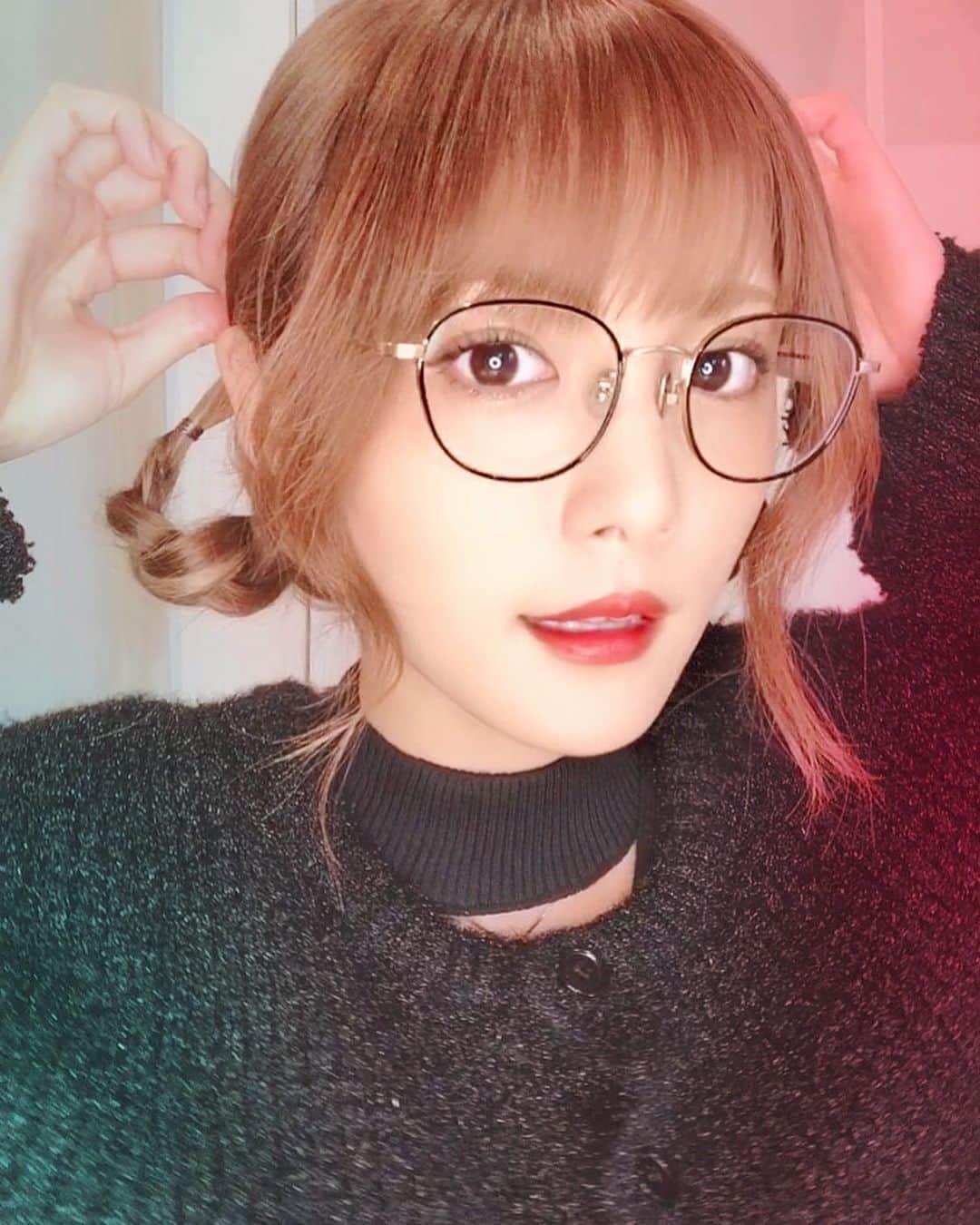 美沙玲奈のインスタグラム：「#朗読劇 な1日⭐ 猫役は任せろニャ🐾（笑） ニャーニャー言ってきました😼 カラフルフィルターよき🌈」