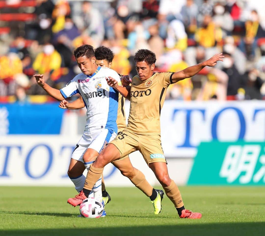 ギラヴァンツ北九州さんのインスタグラム写真 - (ギラヴァンツ北九州Instagram)「. DRAW 北九州 1-1 長崎 . 本日もたくさんの応援ありがとうございました。 . #ギラヴァンツ北九州 #ギラヴァンツ #北九州 #jリーグ #j2」10月17日 19時35分 - giravanz_kitakyushu