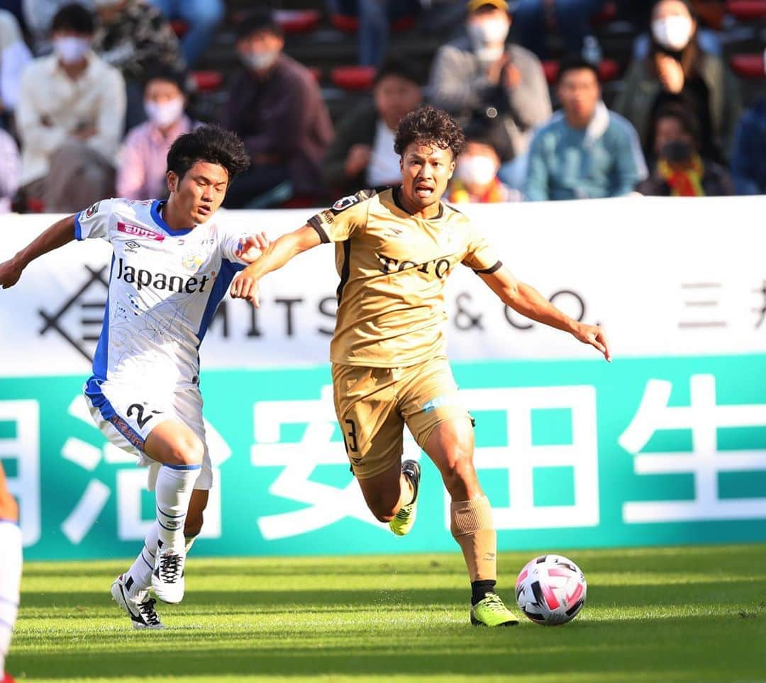 ギラヴァンツ北九州さんのインスタグラム写真 - (ギラヴァンツ北九州Instagram)「. DRAW 北九州 1-1 長崎 . 本日もたくさんの応援ありがとうございました。 . #ギラヴァンツ北九州 #ギラヴァンツ #北九州 #jリーグ #j2」10月17日 19時35分 - giravanz_kitakyushu