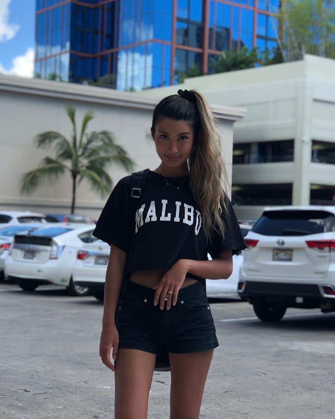 Mihoさんのインスタグラム写真 - (MihoInstagram)「🖤🖤🖤  #tb #beautifulsail #ootd #outfit #hilife #hawaii #honolulu」10月17日 19時44分 - march16m