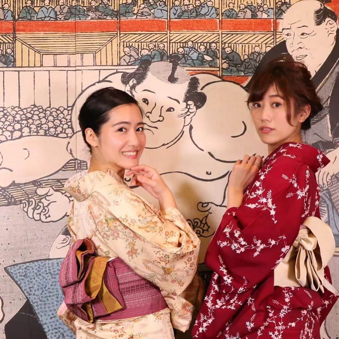 本山なみのインスタグラム：「ふ、と和に触れたくなるときや、特別な日、息抜きをしたいときは、迷わず浅草へ…💓  友人同士で着物の帯からお色まで選ぶ時間は楽しくあっという間🌸🌸🌸  着物で浅草の街並みをお散歩をしたり、普段できないような体験や、それにホッピー通りで﻿お酒を呑みながら地元の人達と気さくに話せる時間は大好きです☺️  浅草は日本人として誇りに思う魅力が、つ〜んまり沢山溢れています✨  #浅草 #浅草撮影スポット  #浅草デートしたい  #asakusatokyo  #着物好きな人と繋がりたい」