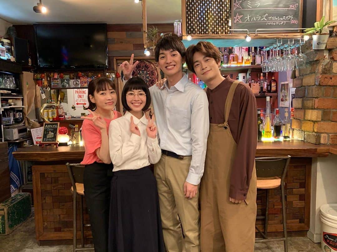 七瀬公のインスタグラム：「.. 『ハルとアオのお弁当箱』 第1話、いかがだったでしょうか🍱 見終わった後、あんなほっこりした 気持ちになるドラマは久しぶりです お腹も空くし、続きも気になるし🤤 すごく良い作品になってますので 是非皆さん、第2話もお楽しみに！！ .. そして早くも再放送のお知らせです 10/17 （土）11：30〜12：00 #第1話 10/24（土）11：30〜12：00 #第2話 見逃したよ〜という方はこれを機に （現在10/17 20：02です、すみません） ネットでもテレ東、TVer、GYAOにて 配信しておりますのでそちらも是非🍚 どうぞよろしく .. #ハルとアオのお弁当箱  #吉谷彩子 さん #井之脇海 くん #梶原ひかり さん #グラップル葉村」