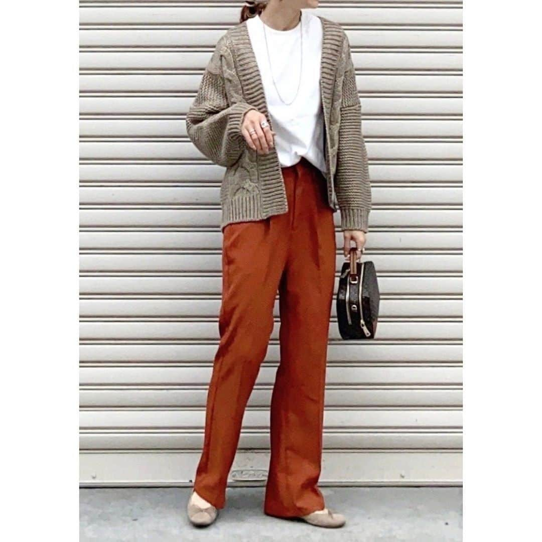 rainbowkwok2さんのインスタグラム写真 - (rainbowkwok2Instagram)「#wear更新  ☝︎ TOPにURL載せてます ．．．．．．✈︎ . . . #code #outfit #ootd . . . 詳しくは#wear で見てね♥︎ wear account → sizu0618 . . . #MINEBY3MOOTD#mamagirl#コーデ #コーディネート#ファッション#今日の服#今日のコーデ #ママファッション#ママコーデ #ママスタイル　@sonnylabel #SonnyLabel#サニーレーベル　@ur_rodesko #rodesko#urbanresearch#ロデスコ #アーバンリサー」10月17日 20時20分 - sizu_oksam