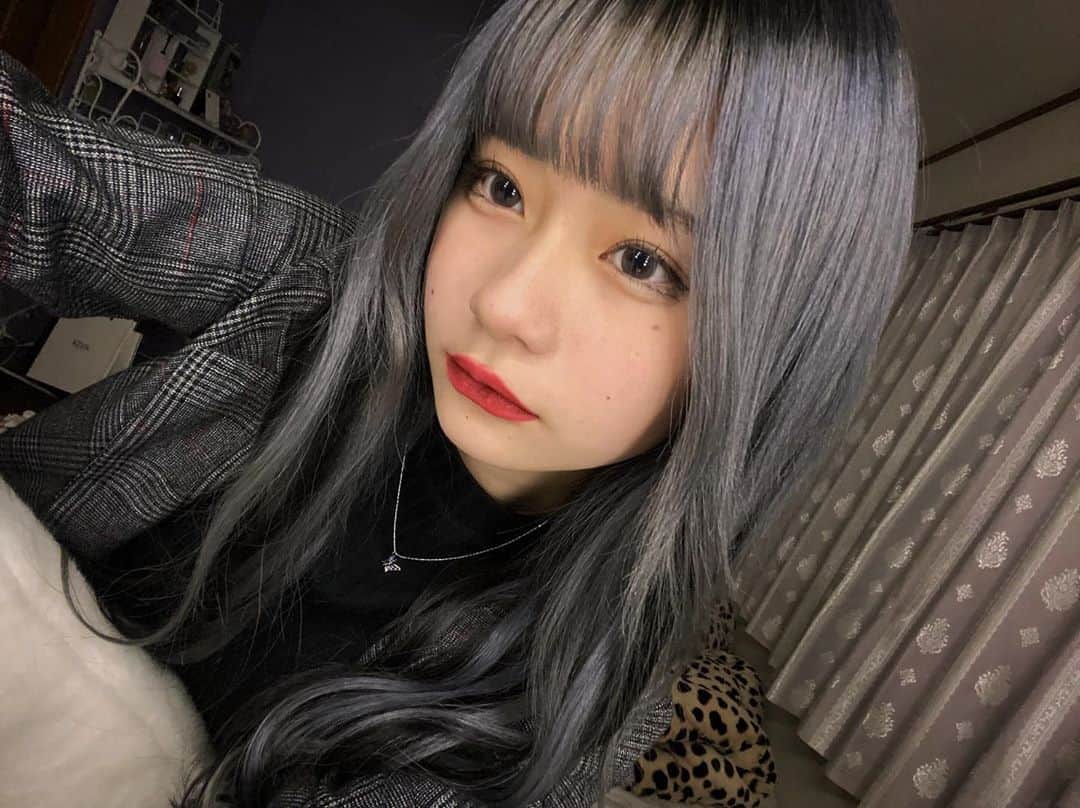 かれんのインスタグラム：「#selfie」