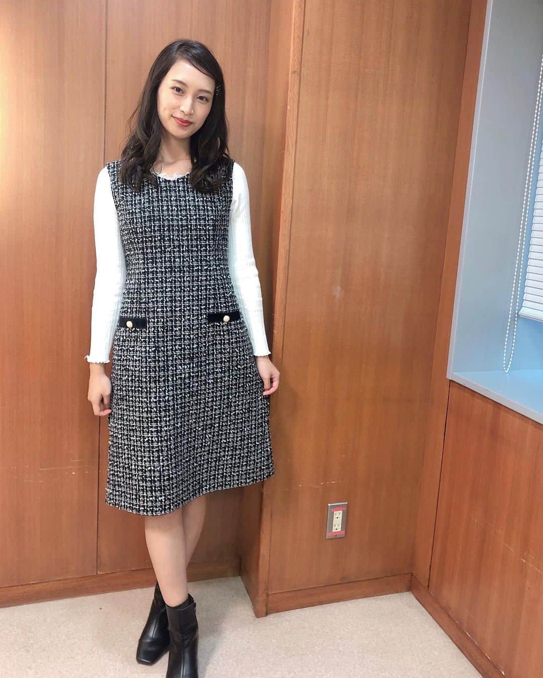 のインスタグラム：「ブランチ見てくださった方ありがとうございます🌈﻿ スタジオ衣装は﻿ インナー @laisse_passe ﻿ ワンピース @debutdefiore﻿ ﻿ それにしても今日は寒すぎて、、﻿ 暖房つけるか迷ってます🌀﻿ つけていいかな🥺﻿ ﻿ #王様のブランチ #衣装﻿ #laissepasse #debutdefiore」