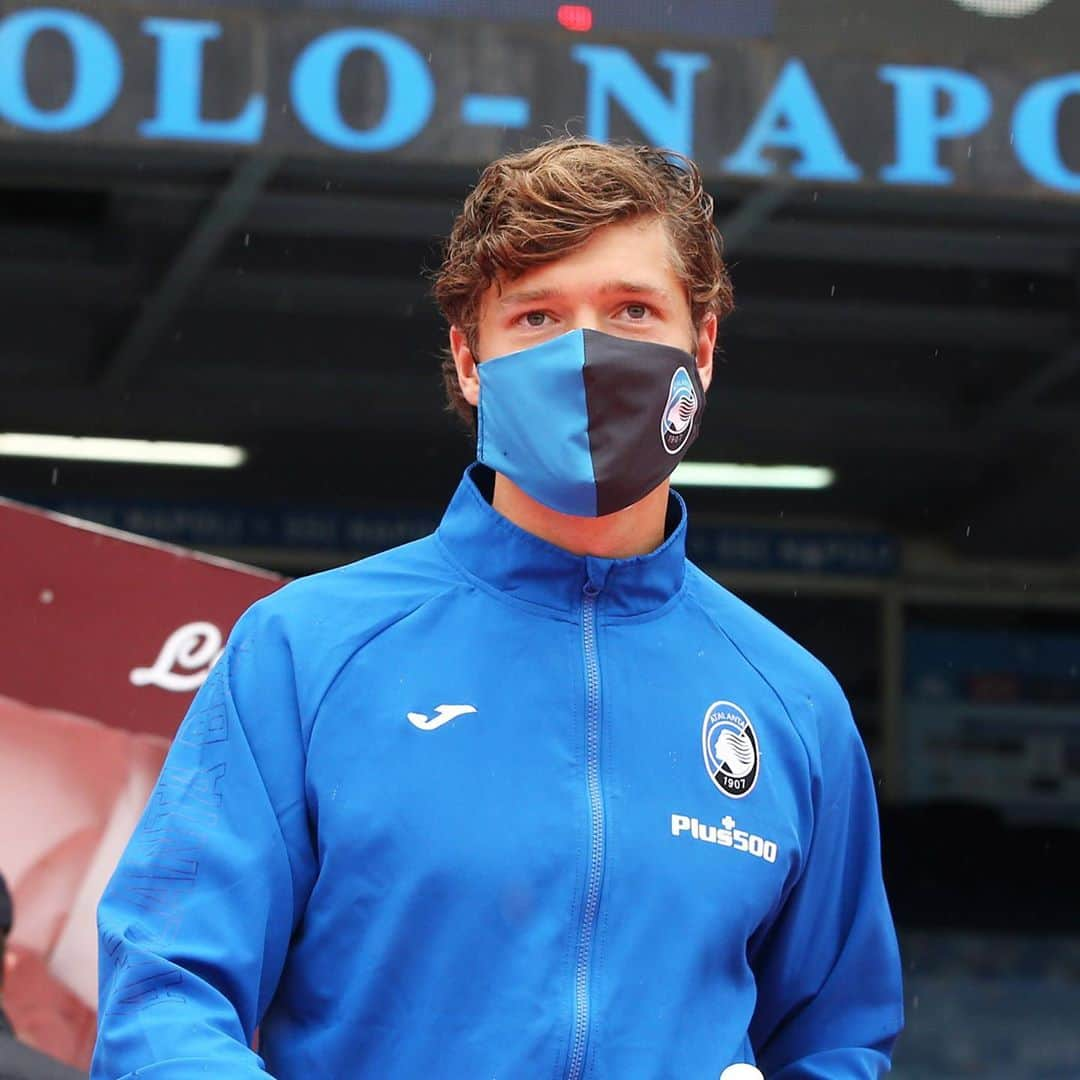 アタランタBCさんのインスタグラム写真 - (アタランタBCInstagram)「Nerazzurri al San Paolo! 👋 We’ve arrived at the San Paolo! ⚫️🔵 ⠀ #NapoliAtalanta #GoAtalantaGo #Atalanta #BergAMO #ForzaAtalanta #football #SerieATIM」10月17日 20時50分 - atalantabc