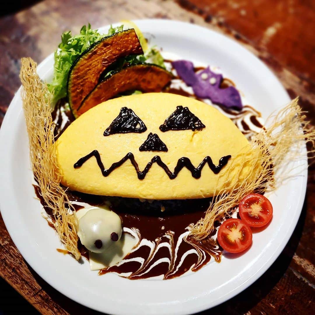 ミスター黒猫（黒猫仙人）のグルメインスタ