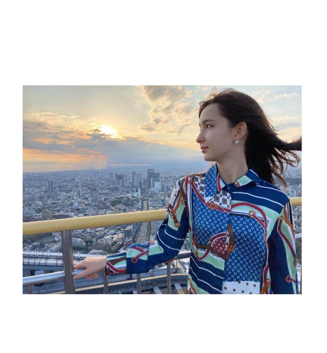 バウエルジゼル愛華さんのインスタグラム写真 - (バウエルジゼル愛華Instagram)「🗼  #tokyo #viewfromthetop #sunset」10月17日 21時20分 - giselle_aika