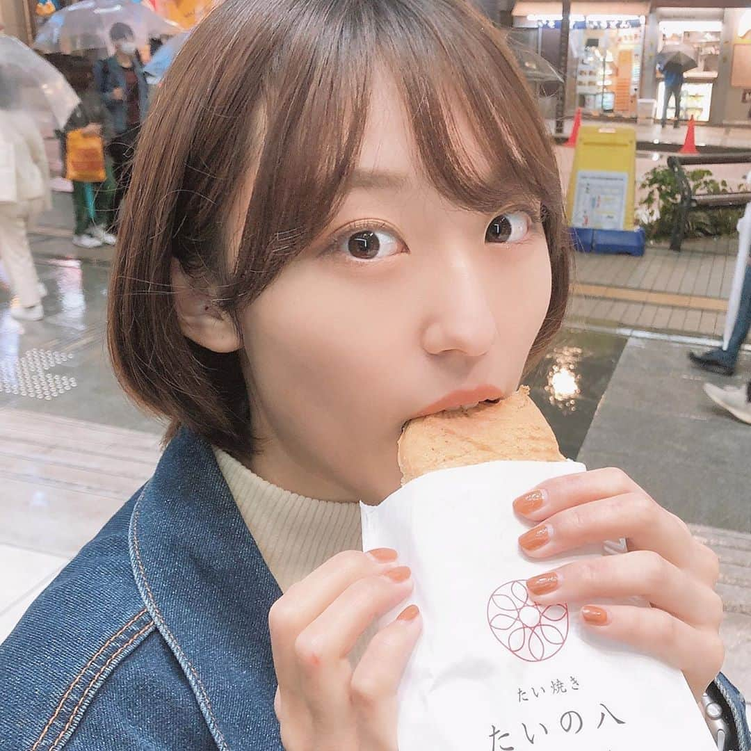 山口柚香さんのインスタグラム写真 - (山口柚香Instagram)「たい焼き〜❤︎ めっちゃ久しぶりに食べました！ ちょっと風邪ひいて熱っぽいので今日は早めに寝ます〜😢 体力がなくなったのか最近体調崩れやすくなって、本格的に運動とかヨガとかせねば、、、と思ってるところです！ みなさんも気をつけて🥺 . web投票期間は今日合わせてあと21日、、、 悔いのないよう精一杯頑張るので、プロフィールのURLから投票のほどよろしくお願いします！！！」10月17日 21時33分 - mizucon2020_no1