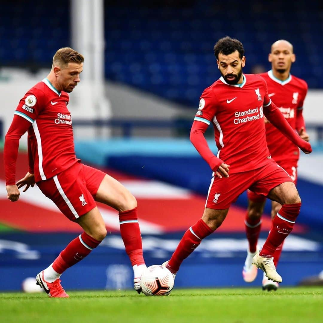 リヴァプールFCさんのインスタグラム写真 - (リヴァプールFCInstagram)「Come on, Reds! 👊 Keep pushing 👊 #LFC #LiverpoolFC #Liverpool #MerseysideDerby」10月17日 21時42分 - liverpoolfc