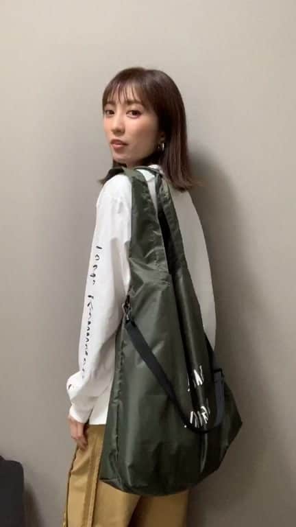 瀬口かなのインスタグラム：「※発売日が変更になりました 詳しくは公式HPをご覧ください。  オリジナルグッズ販売！  詳細はプロフィール欄のURLからグッズ情報をチェックしてみてください✨」