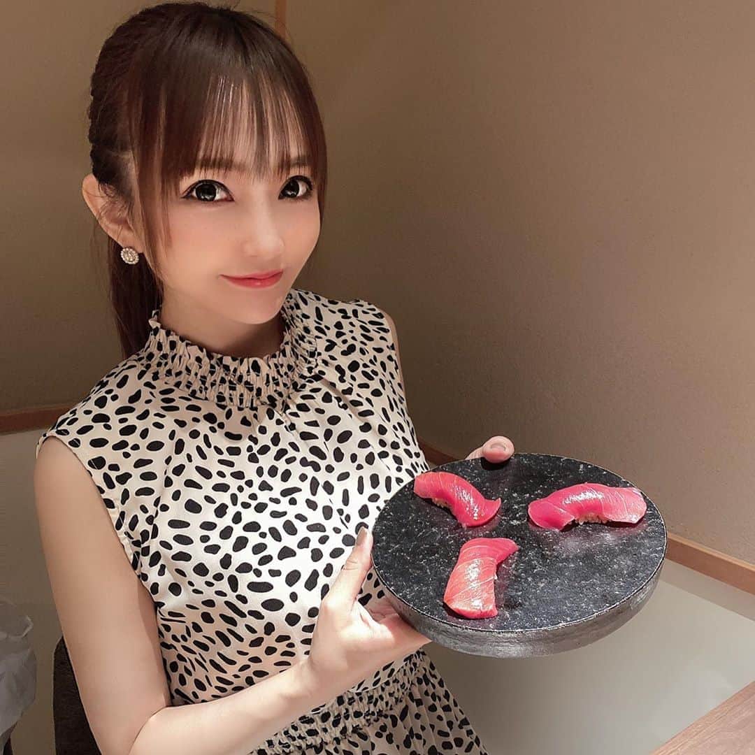 宇佐美あいりのグルメインスタ