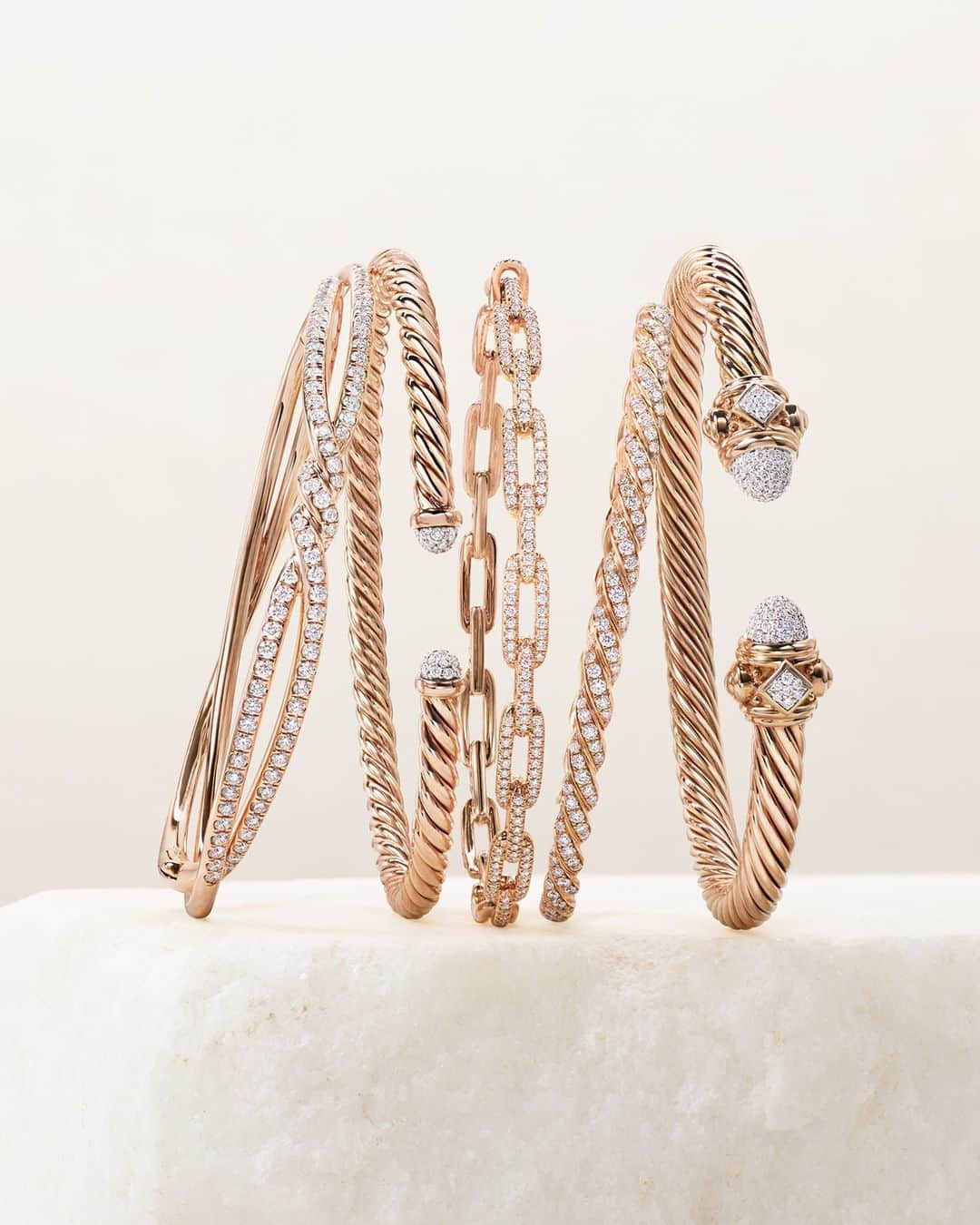 デビッドヤーマンのインスタグラム：「“Cable is the perfect form. As an artist, it offers me infinite possibilities.”—David Yurman #TapToShop #DavidYurman」