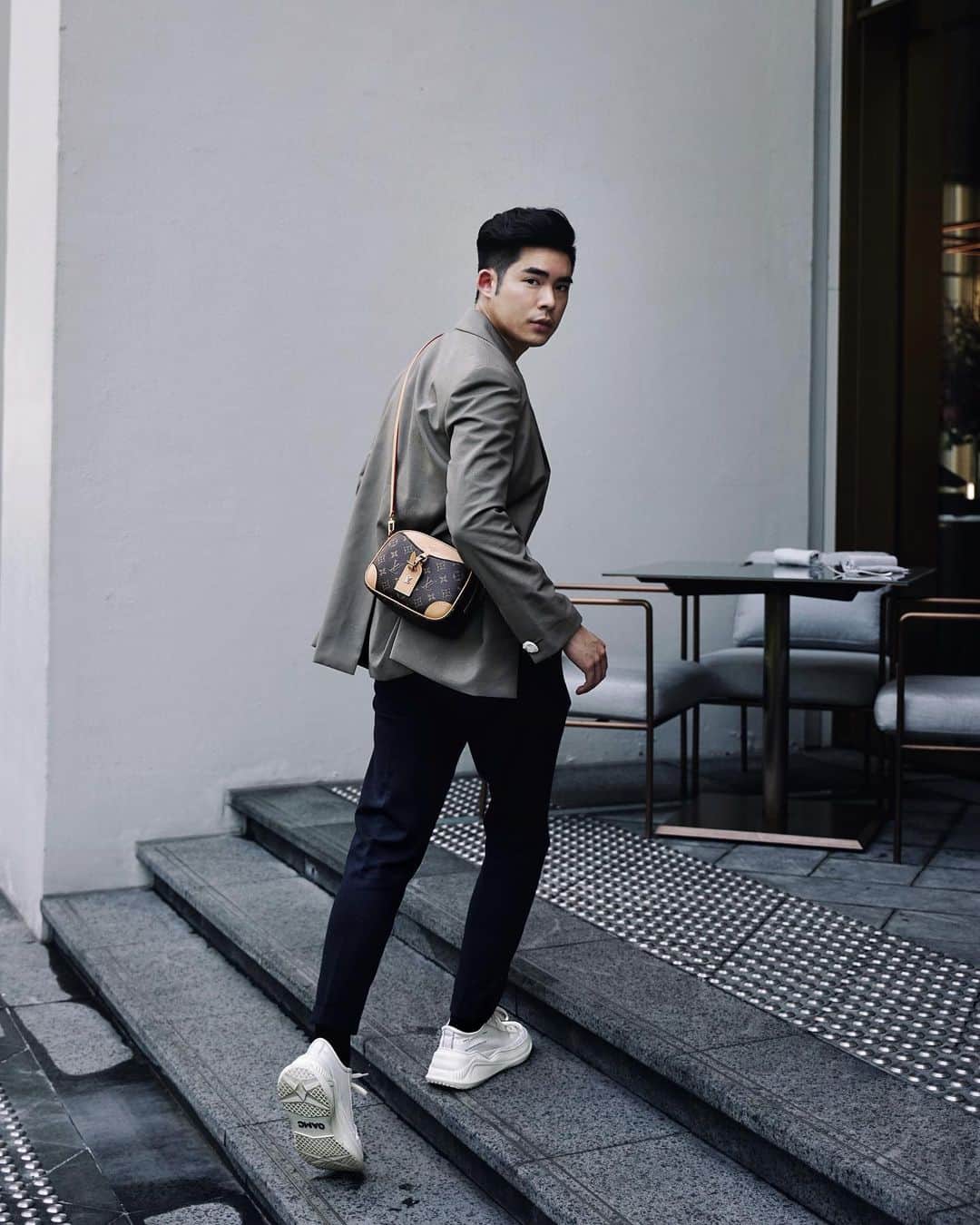 Christoffer Chengのインスタグラム：「There’s always something you can learn from others, if you haven’t yet, start today 😉」