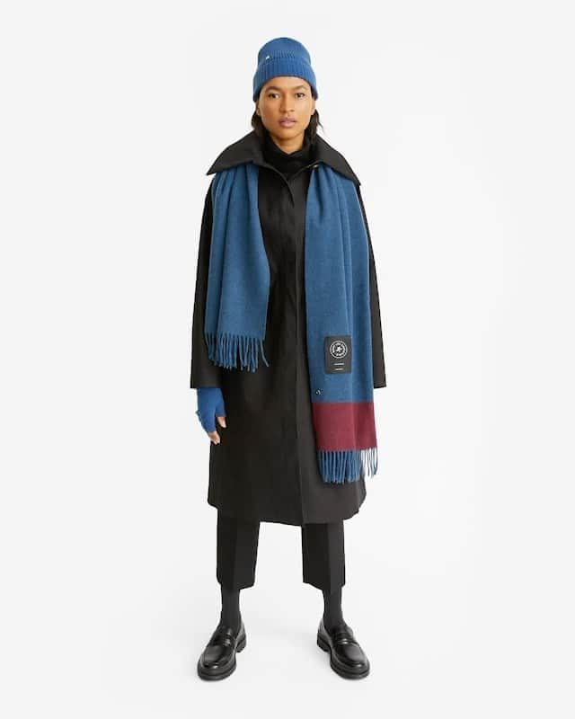 ウォントのインスタグラム：「A silhouette crafted for her.  The Braemar car coat is cut with an strealined A-line silhouette that can be synched at the waist. For transeasonal wear, style yours with a fitted turtleneck now and a wool sweater later.  Link in bio to shop.  #wantlesessentiels #worldofwant」