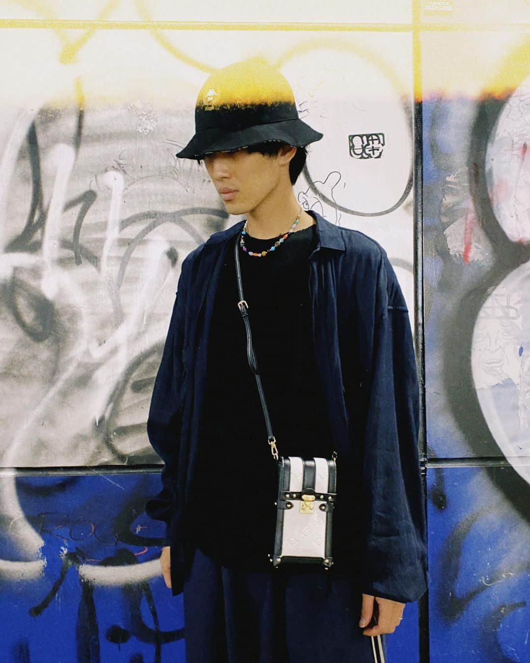 のインスタグラム：「最近ハマっているネイビーカラー 寒くなってきて、お洒落がもっと楽しくなる時季がきた🏴」