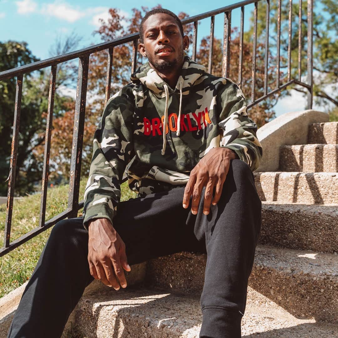 ブルックリンインダストリーズのインスタグラム：「Tish is back, in the Camo Felt Applique and Industry Sweatpant.  #brooklynindustries #liveworkcreate #mensfashion」