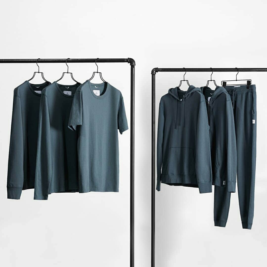 のインスタグラム：「A selection of Midweight Terry styles and our new Sanded Jersey tops are now available in a new ocean-inspired Pacific colourway.  Handcrafted in Vancouver , the Sanded Jersey T-shirt and Long Sleeve feature signature detailing and an extra smooth, lightly sanded texture. Our Midweight Terry sweatshirts and bottoms retain their classic appeal in an all new seasonal hue.」