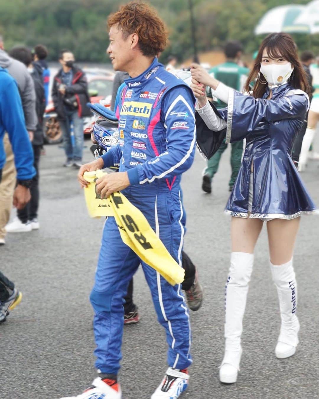 武田美憂のインスタグラム：「. 本日もOwltech86の３台に たくさんの応援を頂いて ありがとうございました！🤍💙🤍 明日はオウルテックテントにて 10時半から恒例の寿一さんトークショー！ 皆さん来てくださいね🥰🌸 . #追いかける武田 #岡国好き #岡山国際サーキット #86brz #86brzレース #owltech #owltech86  #オウルテック #レース #サーキット #レースクイーン #ドライブレコーダー #スマホアクセサリー #パソコン周辺機器 #ASSOMOTORSPORTS」