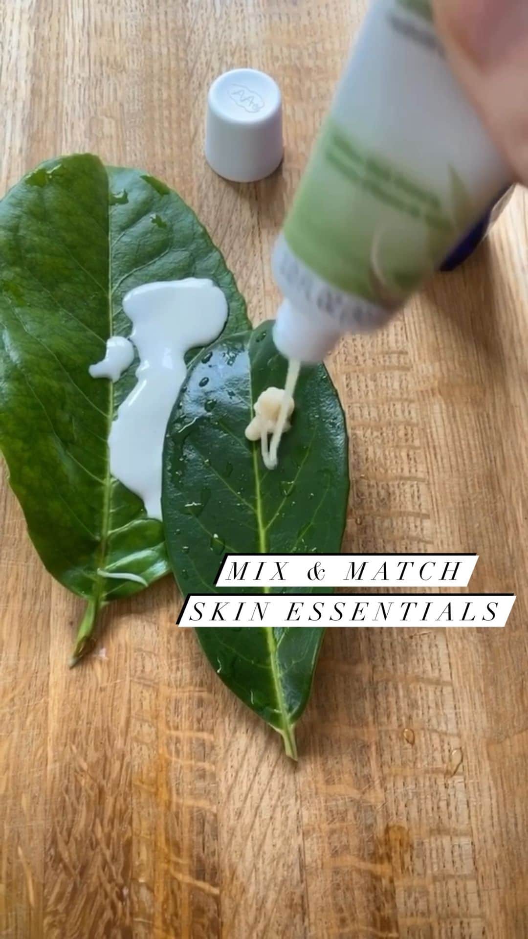 JO BAKERのインスタグラム：「M I X • M A T C H 🍃 Seasonal changes often affect my skin. Thankfully with @weleda_usa you can customise products to suit your needs. My combination skin feels and looks its best when I balance my oily t -zone and add lightweight hydration around the high points like cheek bones and forehead. Go to my stories/reel to see more details on why and how I combine #gentlecleasingmilk , #Clarifyinglotion and #hydratingdaycream to keep my skin clean, clear, radiant and calm! So go ahead ..all the different lines at Weleda work well and compliment each other so you can customize your skins ever changing needs.   #weledaskin #jobakermakeupartist #weledapartner」