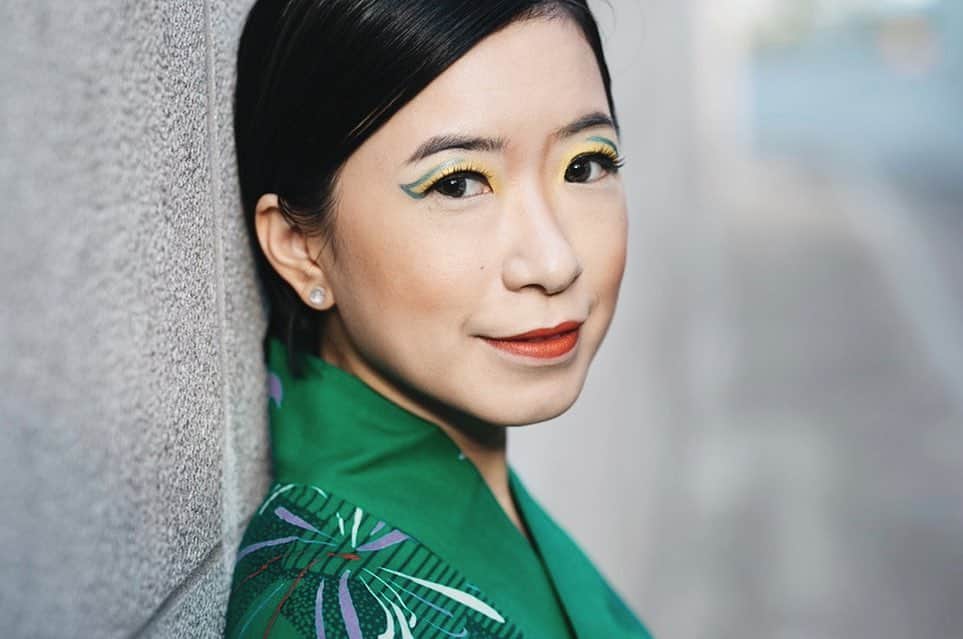 のインスタグラム：「Konnichiwa🤗💚 Happy week-end! . . . Beautiful yukata by @kimonovintage 👘✨ Hair & make up by @yukahair_mtl 💇‍♀️👍💄 Photo by @melika.dez 😍📸 the best!! Thank you soooooo much🙏🌈💕 ありがとうございました😇🇯🇵」