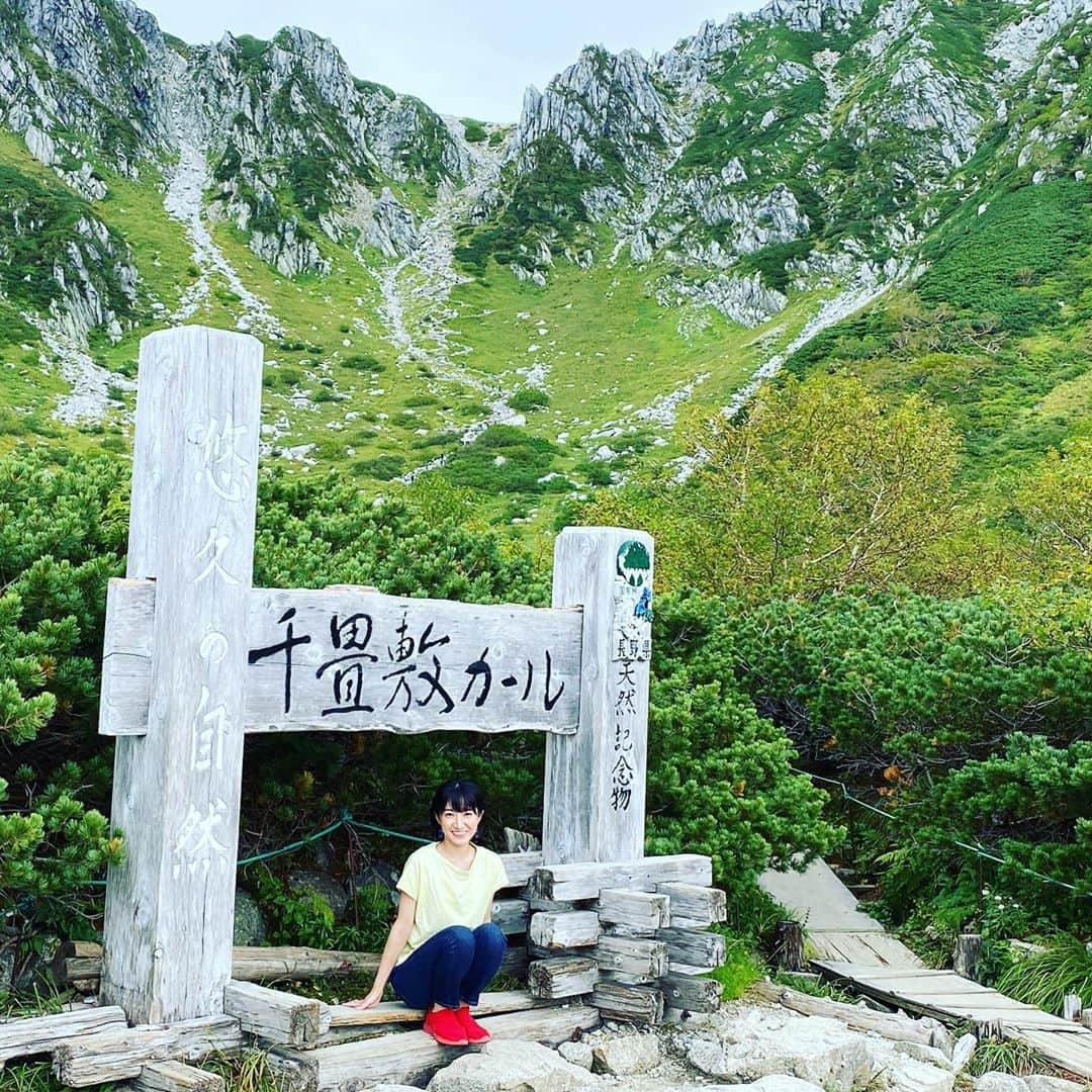 田原彩香さんのインスタグラム写真 - (田原彩香Instagram)「🏔🚶‍♀️⛰  #千畳敷カールロープウェイ  #千畳敷カール　 #中央アルプス駒ヶ岳  #標高2612ｍ」10月18日 0時40分 - taharaayaka