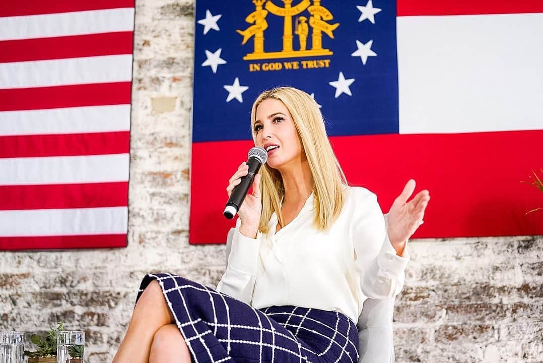 のインスタグラム：「One week, five states!  Thank you Georgia, Arizona, Nevada, Wisconsin and Ohio! The enthusiasm for @realdonaldtrump is tremendous!」