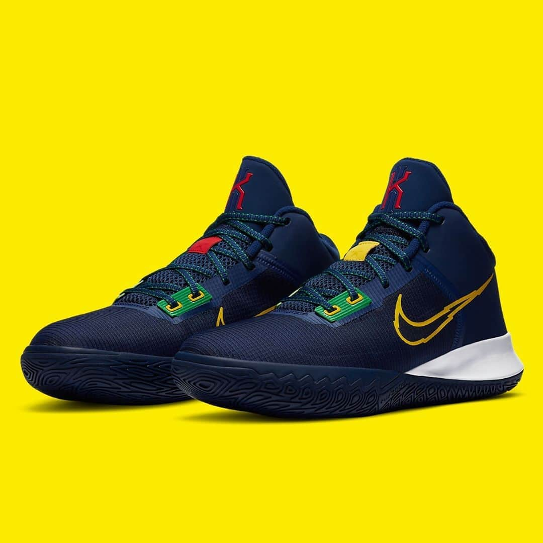 Sneaker Newsさんのインスタグラム写真 - (Sneaker NewsInstagram)「Kyrie Irving's Nike Kyrie Flytrap 4 basketball shoe has just been revealed, although it looks nothing like what you'd expect from the Brooklyn Nets star's shoe line. Link in bio for a closer look.」10月18日 11時00分 - sneakernews