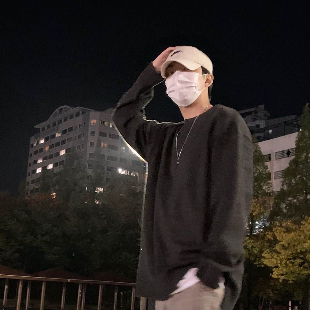 イ・ユジンのインスタグラム：「춥지」
