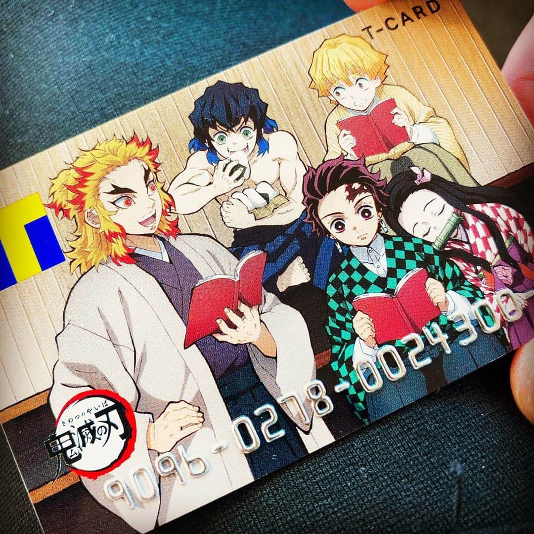 JULIANさんのインスタグラム写真 - (JULIANInstagram)「T-CARDも鬼滅にした☆ #tsutaya #ツタヤ #鬼滅の刃 #kimetsunoyaiba #鬼滅 #劇場版鬼滅の刃無限列車編  #無限列車編  #demonslayer #鬼滅之刃  #鬼滅の刃グッズ #鬼滅男子 #anime #manga #otaku  #竈門炭治郎 #竈門禰豆子  #我妻善逸 #嘴平伊之助 #鬼殺隊 #柱 #冨岡義勇 #胡蝶しのぶ #煉獄杏寿郎  #鬼滅の刃好きさんと繋がりたい #tanjiroukamado #nezuko #zenitsu  #giyuutomioka #shinobukochou #rengokukyoujorou」10月18日 2時54分 - julian_official_jp