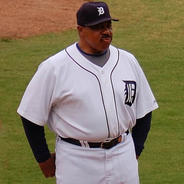 WilldaBeastさんのインスタグラム写真 - (WilldaBeastInstagram)「Happy  BDAY weekend UNCLE  WILLIE HORTON Legend ⚾️  DETROIT   WE LOVE YOU !!!  Family facts : Willie Wattison Horton is a former left fielder and designated hitter in Major League Baseball who played for six American League teams, primarily the Detroit Tigers. He hit 20 or more home runs seven times, and his 325 career home runs ranked sixth among AL right-handed hitters when he retired.」10月18日 3時23分 - willdabeast__