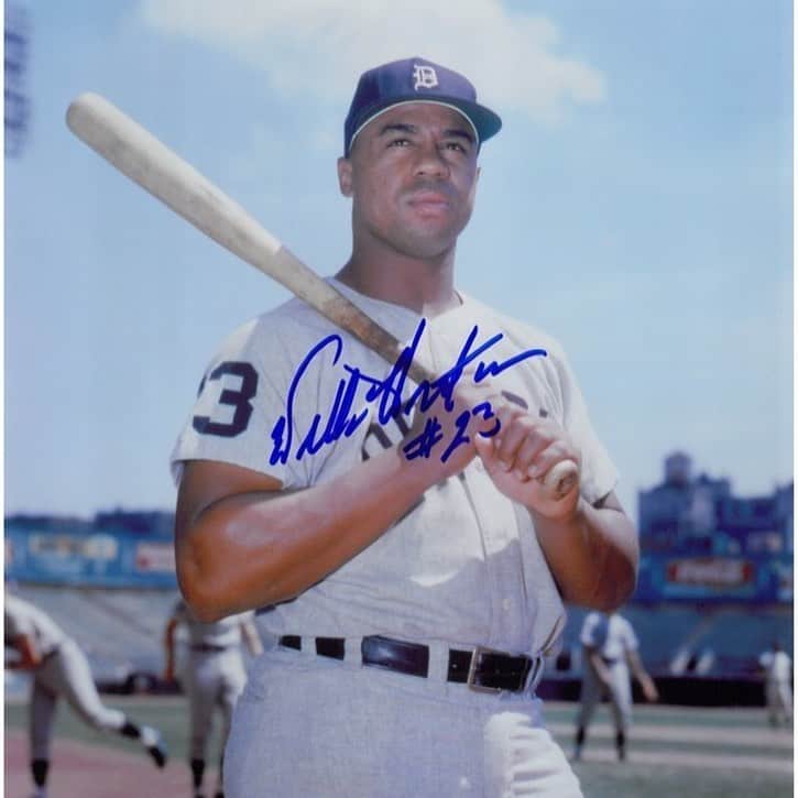 WilldaBeastのインスタグラム：「Happy  BDAY weekend UNCLE  WILLIE HORTON Legend ⚾️  DETROIT   WE LOVE YOU !!!  Family facts : Willie Wattison Horton is a former left fielder and designated hitter in Major League Baseball who played for six American League teams, primarily the Detroit Tigers. He hit 20 or more home runs seven times, and his 325 career home runs ranked sixth among AL right-handed hitters when he retired.」