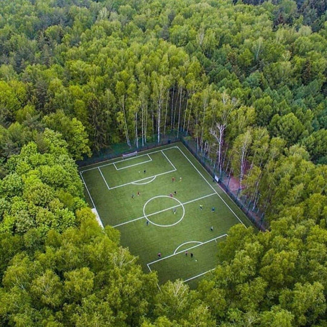 FIFAワールドカップさんのインスタグラム写真 - (FIFAワールドカップInstagram)「Sometimes you can just let the world be your stadium 🏟😍👉  #WorldCup #footballsaturday」10月18日 4時36分 - fifaworldcup