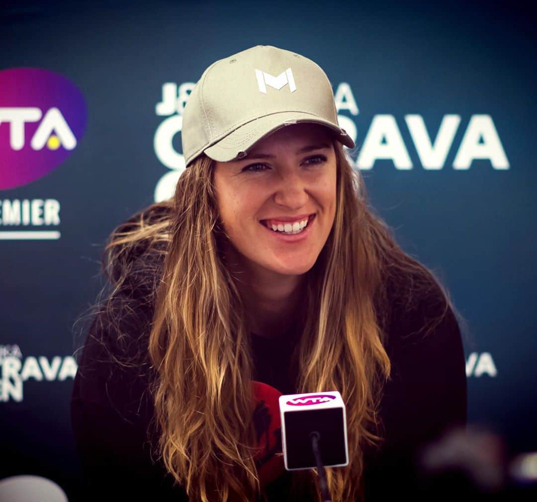 ビクトリア・アザレンカのインスタグラム：「There is a time to let things happen, and a time to make things happen.   📸 @jimmie48tennis」