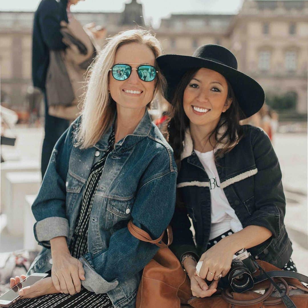 コリー・ロバートソンのインスタグラム：「Happy Birthday @rebeccalorobertson 🥳🥰I couldn’t possibly imagine our family without you in it. No doubt God dreamed this up to make life extra-sweet!! You bring laughter and creativity, fun and joy. You are fearless and strong and seriously the most amazing mother!  So fun to watch you love @babyzaneloflin so well. He absolutely adores you and so do we! I couldn’t be more thankful to get to be your mom and your friend 😘」
