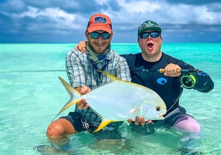Costa Sunglassesのインスタグラム：「St. Brandon's stoke. 📷 : @flycastaway #SeeWhatsOutThere #BornOnTheWater」