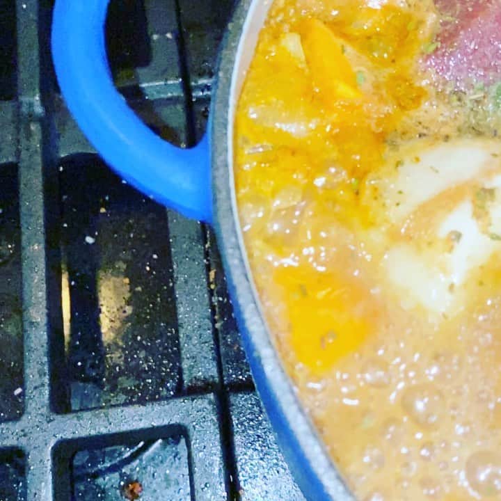 ケリスのインスタグラム：「Braised pumpkin and lamb In sweet brown sugar caraway broth GOLD MINE BOX A on sale link in bio @bountyandfull it's a lifestyle」