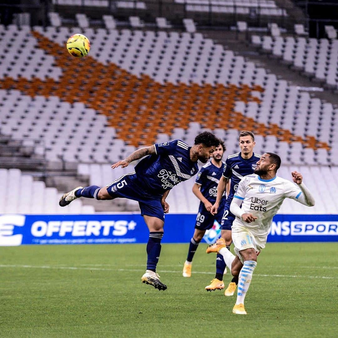 リーグ・アンさんのインスタグラム写真 - (リーグ・アンInstagram)「🆚 #OMFCGB (3-1) L'@olympiquedemarseille s’impose face aux @girondins et fait le plein de confiance avant son retour en @championsleague 💪 !  🔜🇪🇺 #OLYOM 🇬🇷 🇫🇷   Marseille show themselves to be full of confidence before returning to the Champions League in winning against Bordeaux! • • #Ligue1UberEats #OM #OlympiquedeMarseille #OrangeVelodrome #Marseille」10月18日 6時19分 - ligue1ubereats