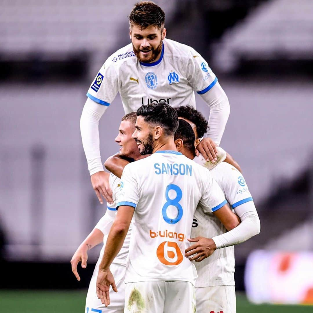 リーグ・アンさんのインスタグラム写真 - (リーグ・アンInstagram)「🆚 #OMFCGB (3-1) L'@olympiquedemarseille s’impose face aux @girondins et fait le plein de confiance avant son retour en @championsleague 💪 !  🔜🇪🇺 #OLYOM 🇬🇷 🇫🇷   Marseille show themselves to be full of confidence before returning to the Champions League in winning against Bordeaux! • • #Ligue1UberEats #OM #OlympiquedeMarseille #OrangeVelodrome #Marseille」10月18日 6時19分 - ligue1ubereats