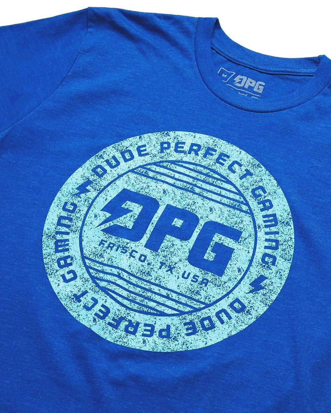 Dude Perfectさんのインスタグラム写真 - (Dude PerfectInstagram)「@dudeperfectgaming merch is LIVE and it’s 🔥🔥🔥 // Link in bio! #DPG」10月18日 6時29分 - dudeperfect