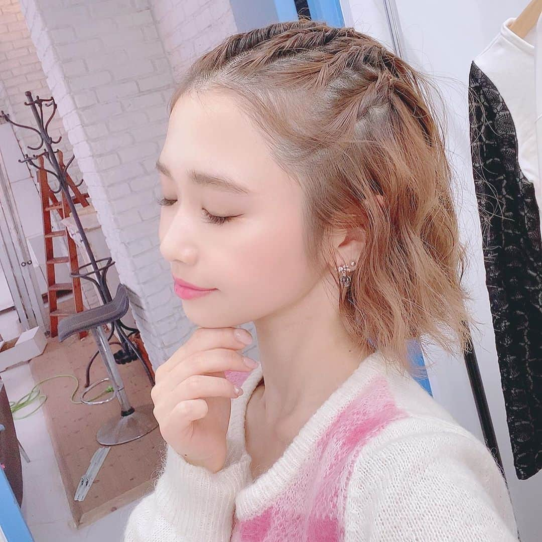 木内くるみさんのインスタグラム写真 - (木内くるみInstagram)「この間の撮影のヘアースタイル #コーンロウ#コーンロウ風 #ショートヘアアレンジ#モデル#撮影#広告撮影#撮影モデル#被写体#被写体モデル #ヘアアレ#ボブ#かっこいい髪型 #ボーイッシュ#ボーイッシュ女子 #ボーイッシュヘア #ボーイッシュショート #ヘアアレ#アレンジ#ギャップ#変身#hairstyle #hairmodel #hair#hairarrange #hairdo #liketime #掛け出しの飛行少女#オーディション参加中#アラサー#アイドルになりたい #推してください」10月18日 7時11分 - kurumi_kiuchi