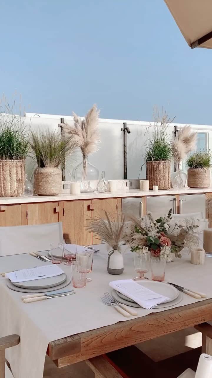 Marianna Hewittのインスタグラム：「hosting a little celebration for @laurenireland baby #2 🥰🤍」