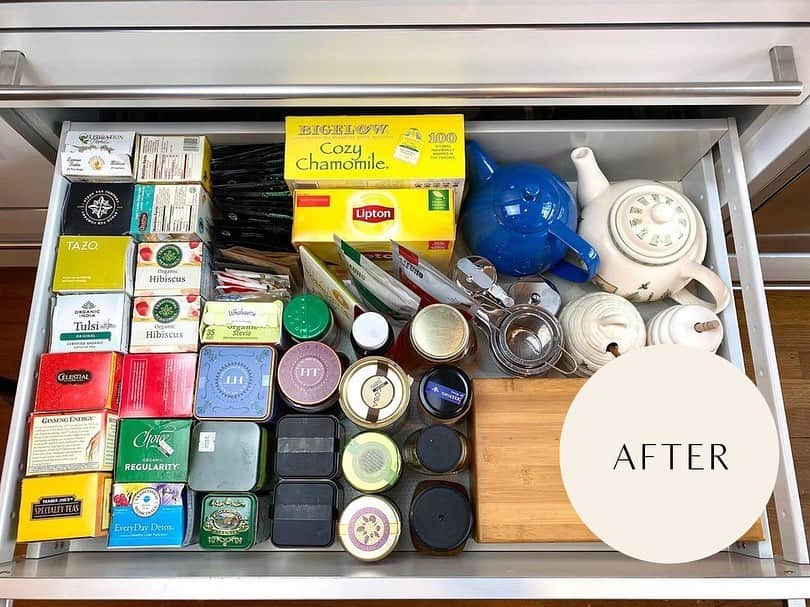 近藤麻理恵のインスタグラム：「This tidy drawer is tea-riffic! Great job, @nitido.space.2020. 🍵✨」