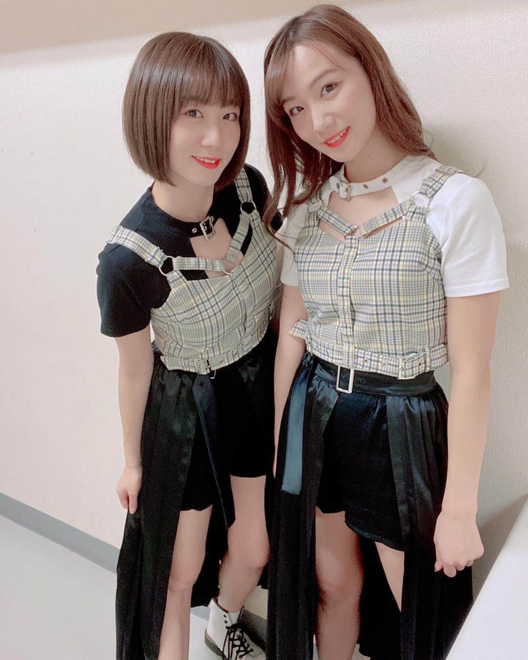のインスタグラム：「久しぶりの対バン!!  以前のように、たくさん出れるわけではないけど、少しずつライブ活動もしていきたいと思っています😊  11月17日はあすきょうの主催ライブ!! いつもお世話になっている、四ツ谷ロータスで今回もやります✨  しっかり対策し、安全に楽しんでいただけるライブにしたいなと思っているのでぜひお越し下さい💕  #あすきょう　#双子　#一卵性双生児 #アイドル　#ライブ　#対バン #プロレス　#プ女子」