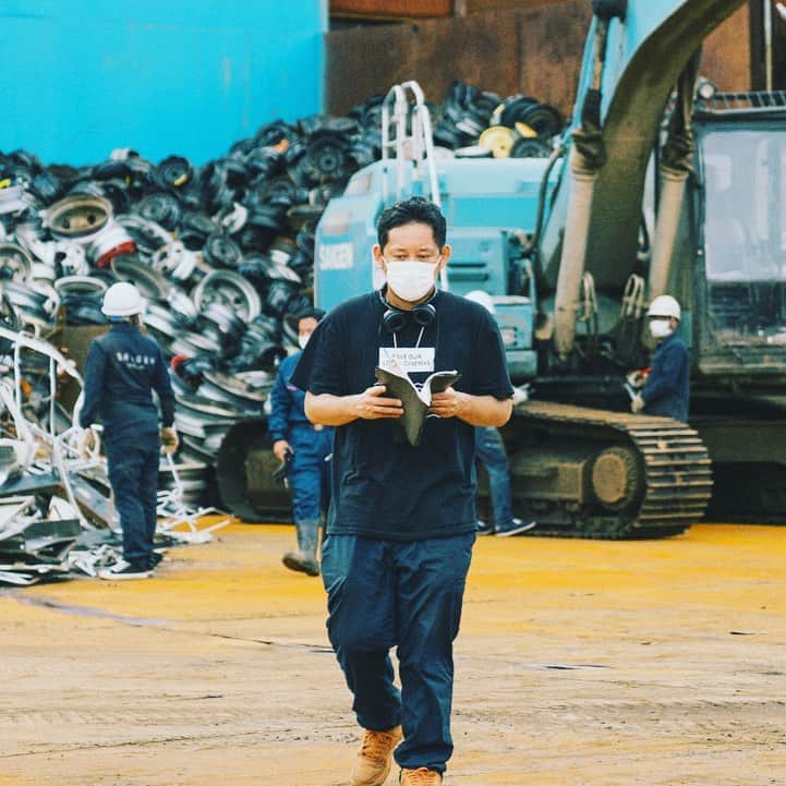 入江悠のインスタグラム：「おはようございます。 今日から出演者多数のクライマックス撮影。慢心せず１カットずつ丁寧に。  https://motion-gallery.net/projects/irie-movie  #シュシュシュの娘」