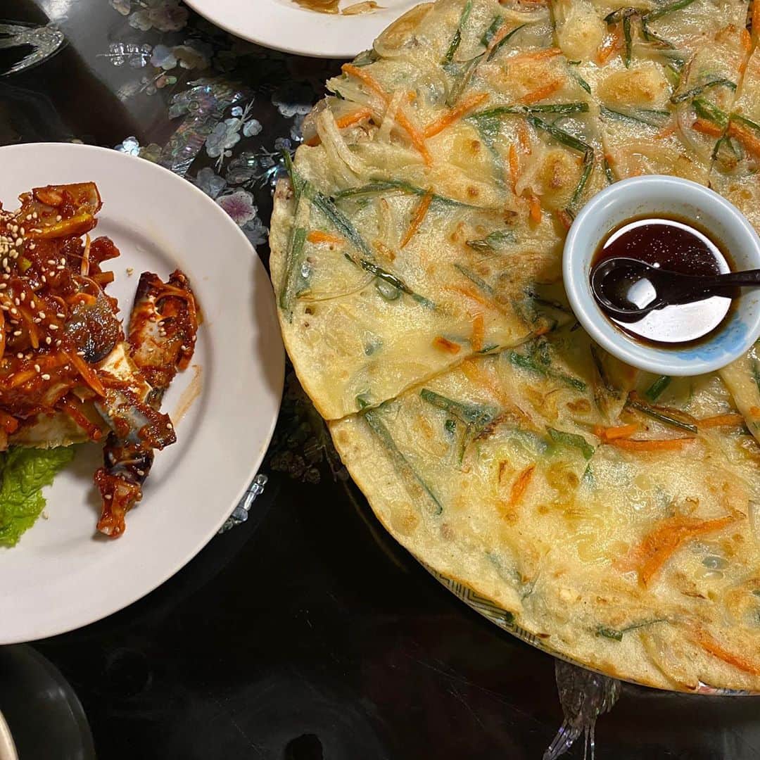 野本かりあさんのインスタグラム写真 - (野本かりあInstagram)「昨日はトッケビ脳の皆さんと韓国料理食べながらお喋り。 毎日のようにメッセンジャーにて、トッケビのあのシーンはどうとかアレはどういうことなのかとか話していたので、会えて話せてとても嬉しかった💖」10月18日 8時49分 - karianomoto
